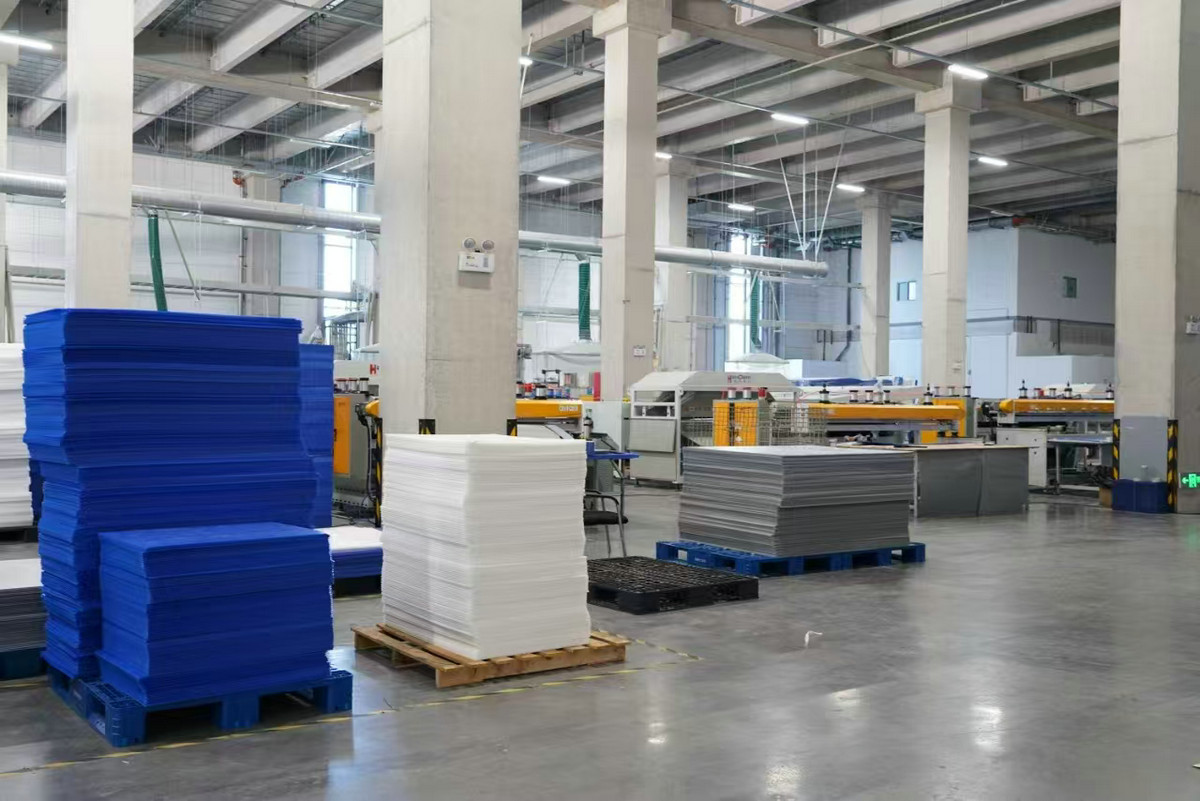 中空板車(chē)間